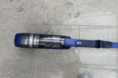 Als Handstaubsauger bleibt der Shark angenehm handlich und eignet sich auch für Treppen und Polster. (Foto: Testsieger.de)