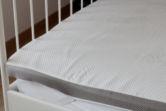 Third of Life EcoOn Topper: Gesamtansicht untere Hälfte auf Bett