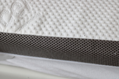 Third of Life EcoOn Topper Seitenansicht mit Gitternetz zum Durchlüften