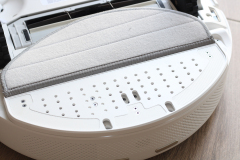 ZACO M1S Saug-/Wischroboter mit automatischer Reinigungsstation (Foto: Testsieger.de)