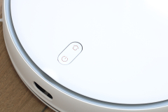 ZACO M1S Saug-/Wischroboter mit automatischer Reinigungsstation (Foto: Testsieger.de)