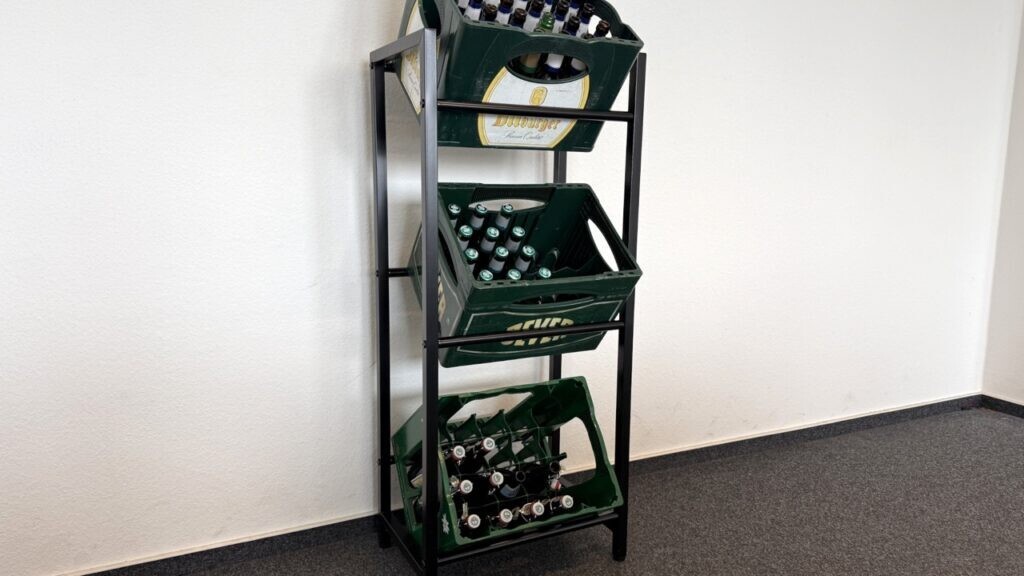 „STEELSØN Mystra Getränkekistenregal“: „Leerer Stahlrahmen vor dem Bestücken“