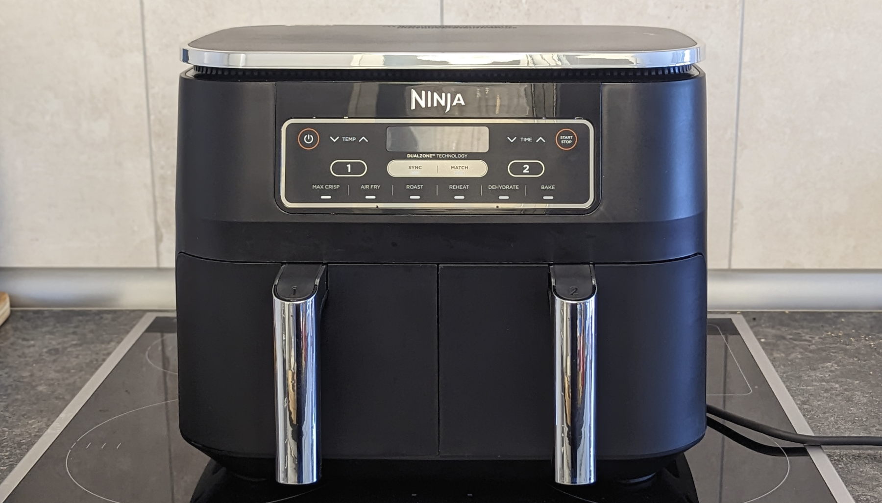 Ninja Foodi Dual Zone in the test hot air fryer AF300EU 