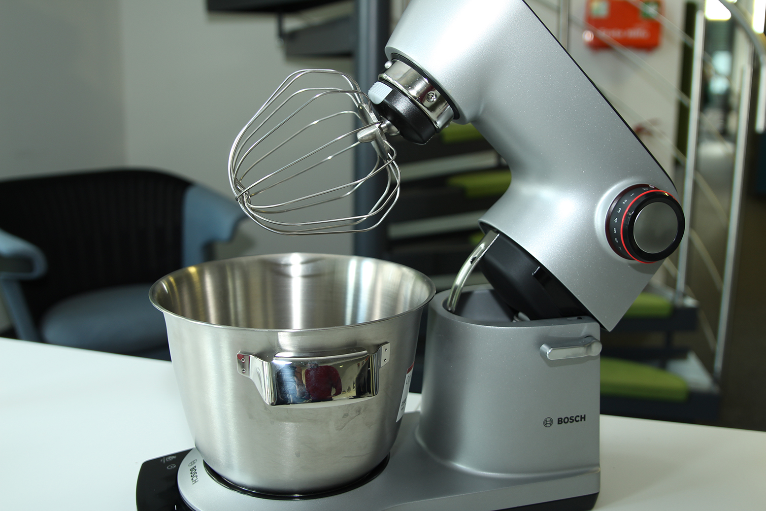 Test: Bosch OptiMUM MUM9DT5S41 Küchenmaschine - testsieger.de-Testlabor