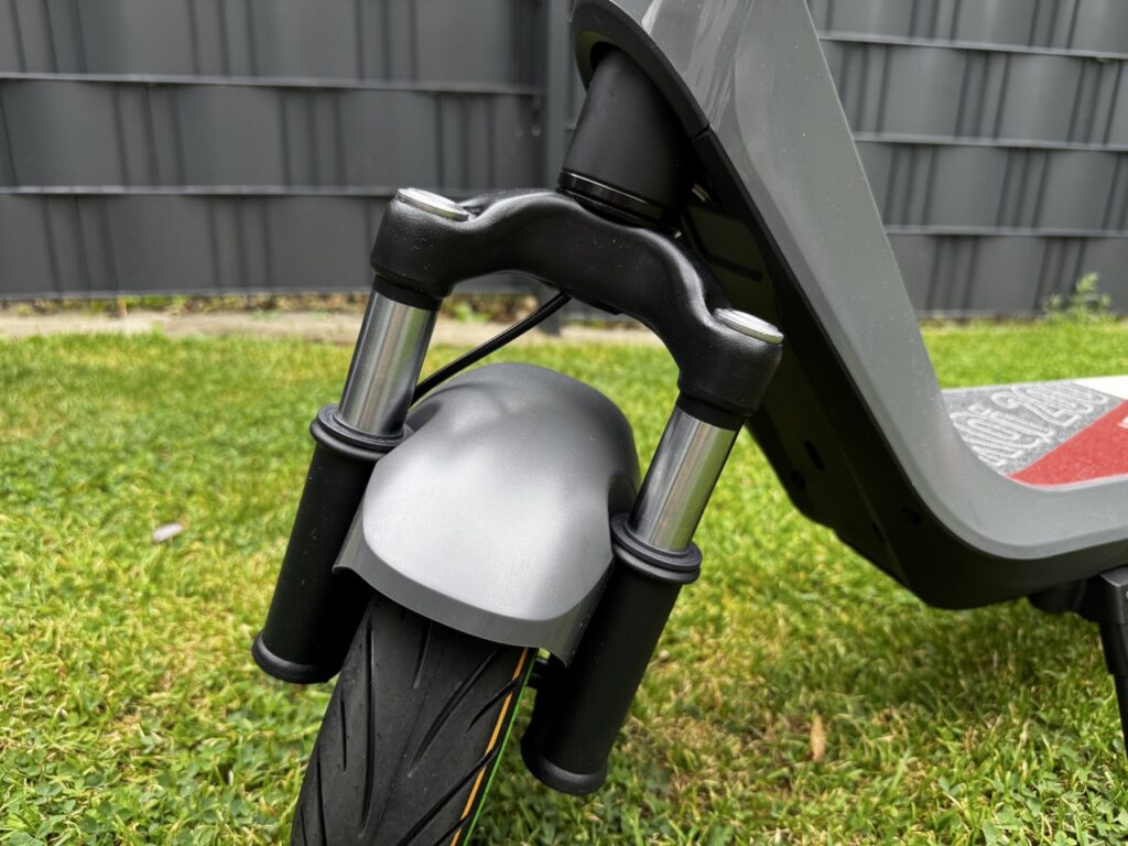 NIU KQi 200P: Federung für komfortables Fahrgefühl