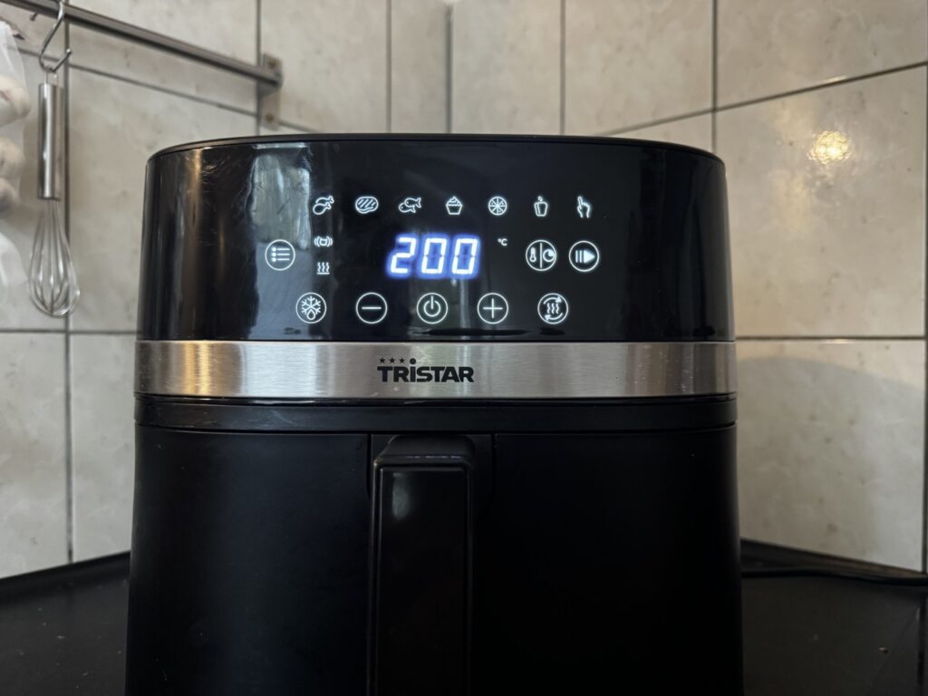 Tristar FR-9418 Digitale Heißluftfritteuse: Temperatureinstellung für unterschiedliche Gerichte