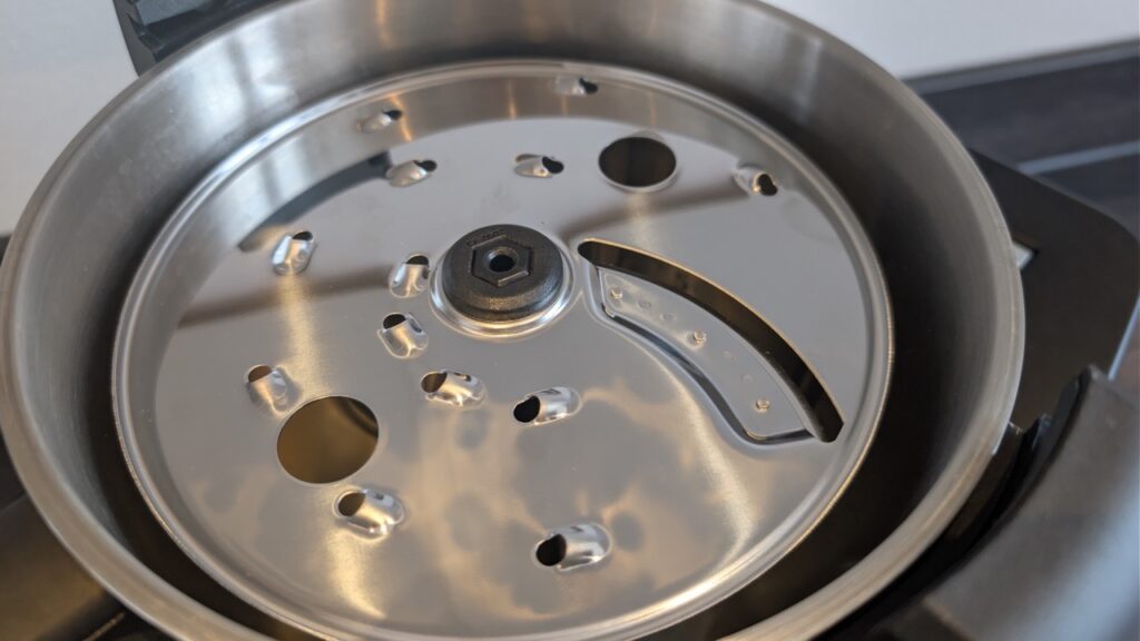 Panetti PrimoChef: Reibplatte als Zubehör für Reibarbeiten