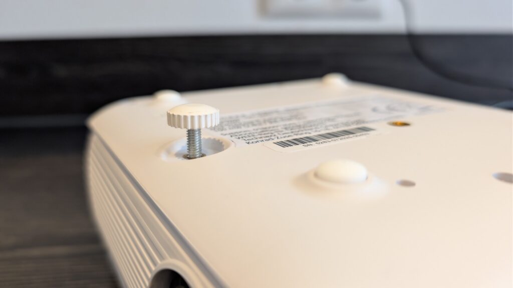 Technaxx TX-332: Unterseite mit Stativgewinde