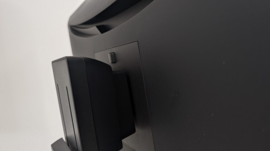 „EIZO FlexScan EV2740S“: Befestigungsstelle für Standfuß