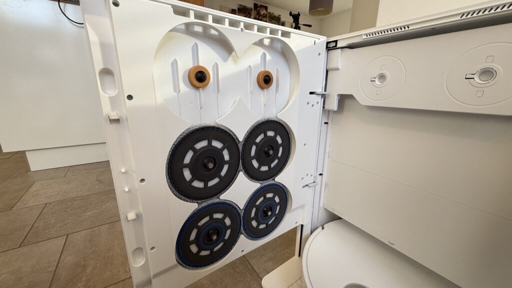 Matrix10 Ultra: Halterung für mehrere Wischpads in der Station