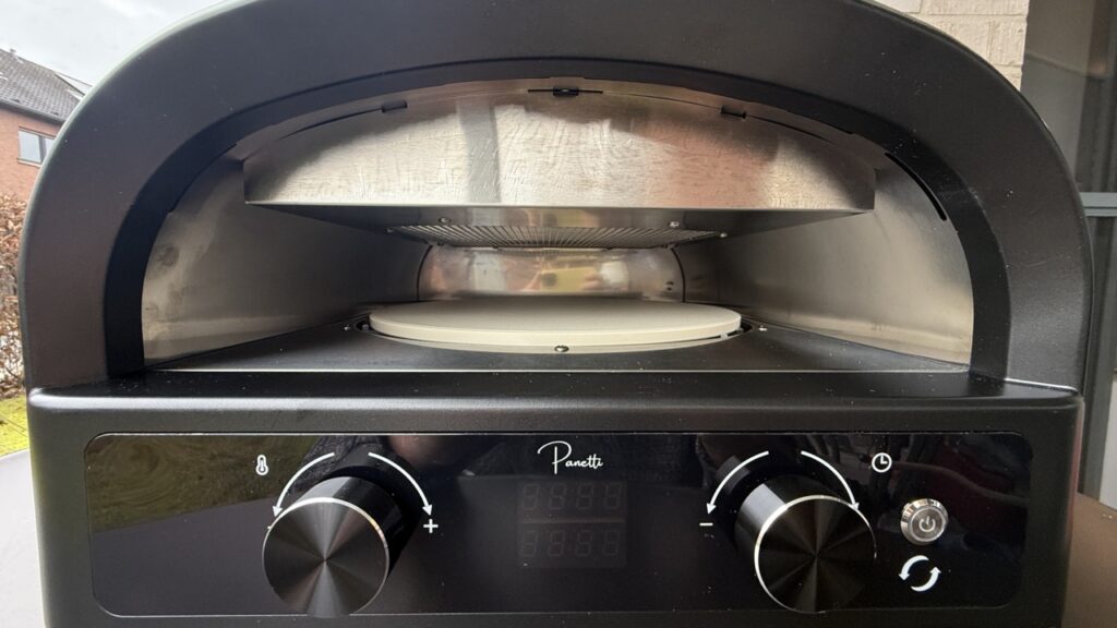 Panetti Pizzetta Primo: Innenraum mit Keramikstein