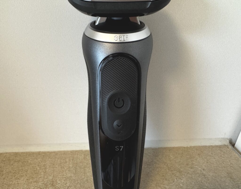 Braun Series 7: Power- und Modus-Taste im direkten Zugriff