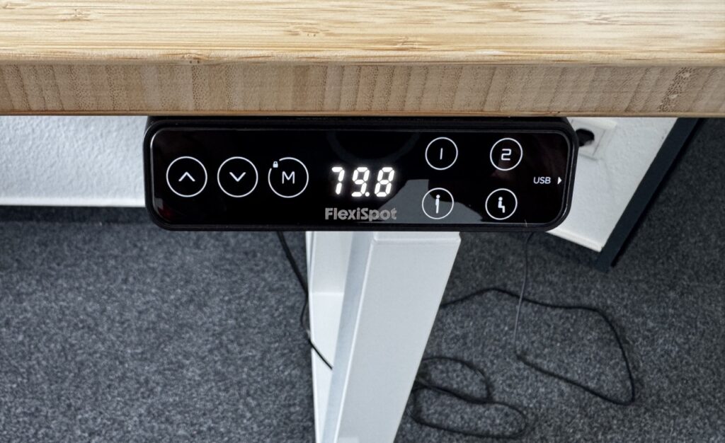 Flexispot E7 Plus: Anzeige mit Höhe 79.0 cm