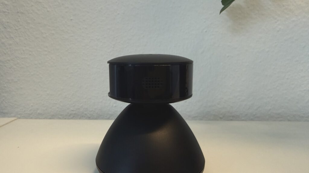 Petlibro Scout: Rückseite mit Lautsprecheröffnung