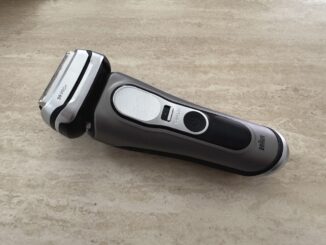 Braun Series 9 Pro+: Gehäuse mit glattem Übergang zwischen Griff und Rasierkopf