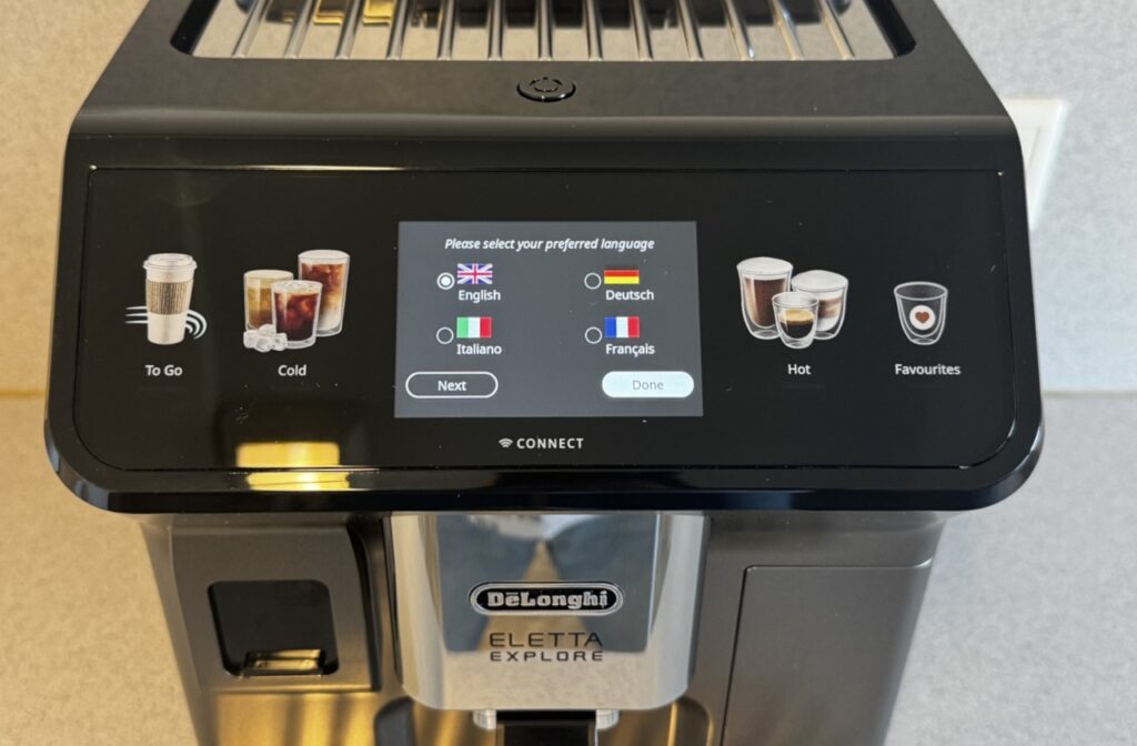 De’Longhi Eletta Explore: Farbdisplay mit Sprachauswahl