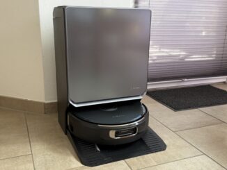 Narwal Flow 2: Basisstation in der Frontalansicht mit mattem Finish