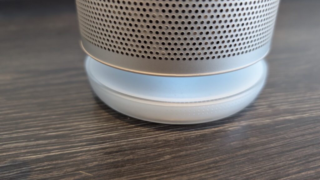 XGIMI MoGo 4: Transparent beleuchteter Standfuß