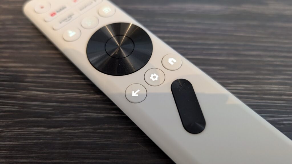 XGIMI MoGo 4: Präzise Steuerung dank hochwertiger Tasten