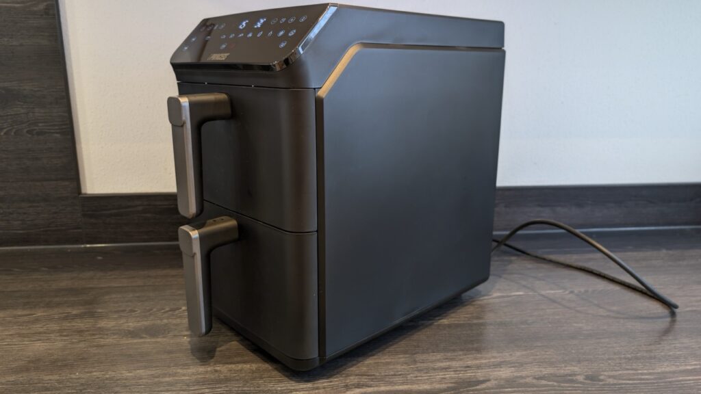 Princess 182278 Stack Airfryer: Seitliche Ansicht des Gehäuses