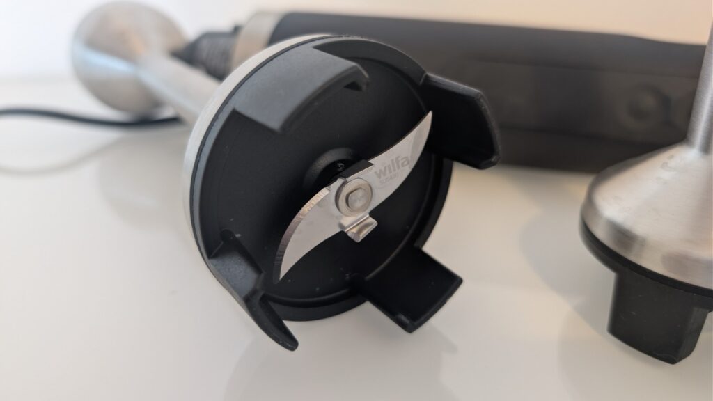 Wilfa Prostick IM4B-1000FP: Präzise Edelstahlklinge mit Spritzschutz