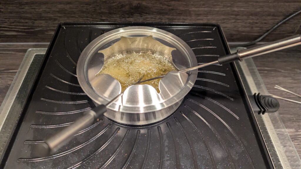 Princess 162670 Raclette und Fondue: Öl Fondue im Topf auf Temperatur