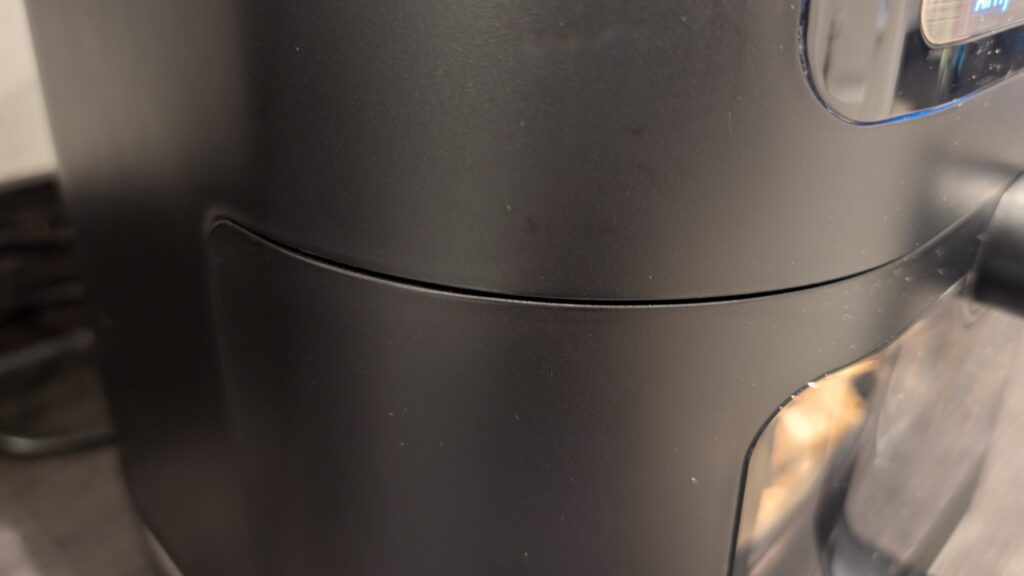 Braun MultiFry 5 HF 5075I: Detailansicht der Passung am Gehäuse