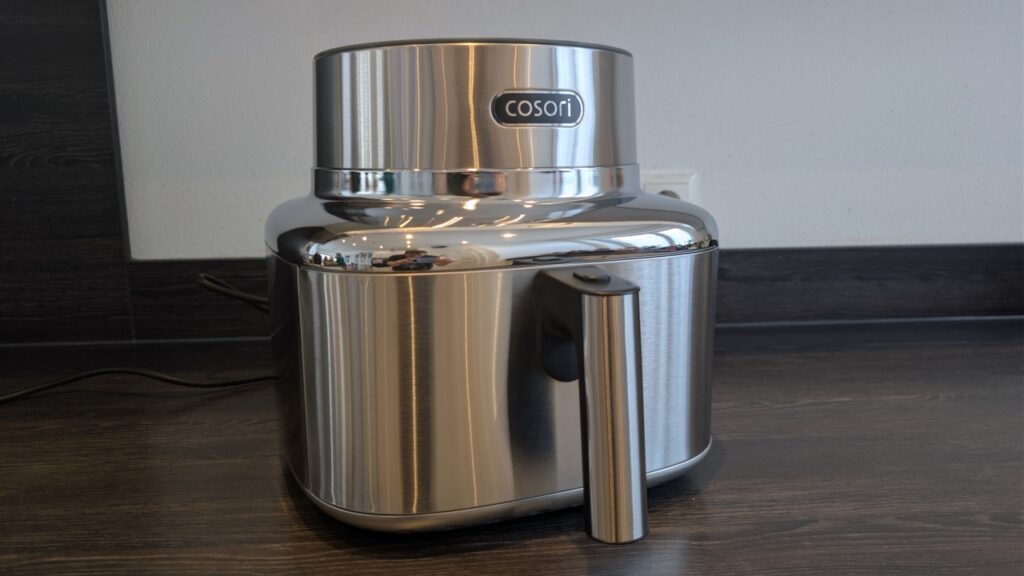 COSORI ICONIC Single: Edelstahlgehäuse mit Griff