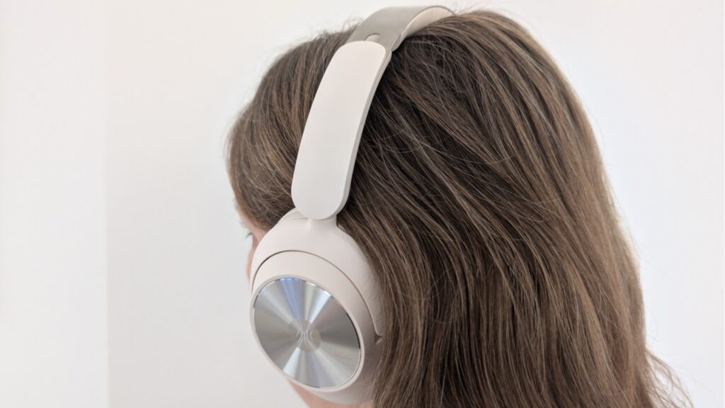 OneOdio Focus A6: Kopfhörer im Praxiseinsatz am Kopf