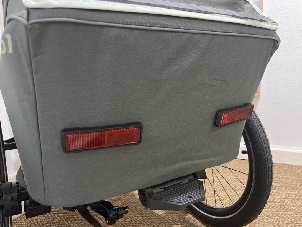 „Qeridoo Kidgoo 1“: Rückseite mit Reflektoren für hohe Sichtbarkeit