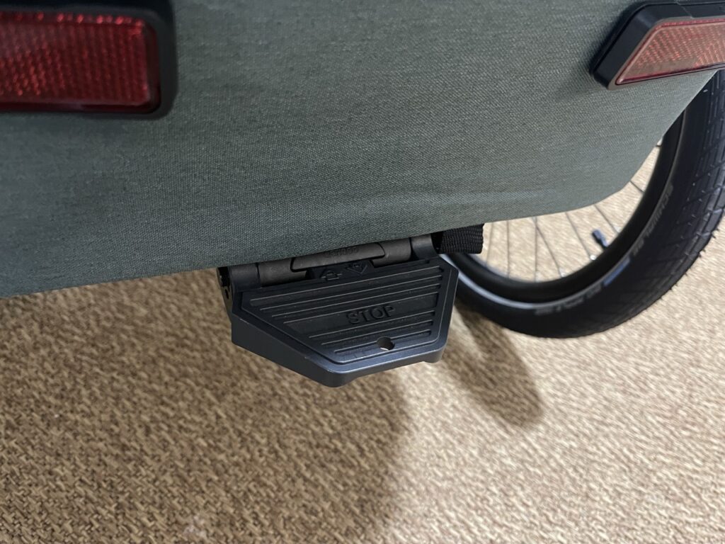 „Qeridoo Kidgoo 1“: Robuste Parkbremse für sicheren Stand