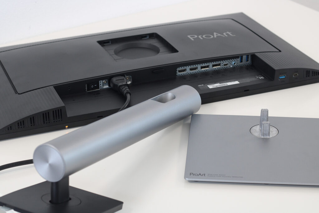 Asus ProArt Display PA279CRV Grafik-Monitor Einzelkomponenten vor Montage