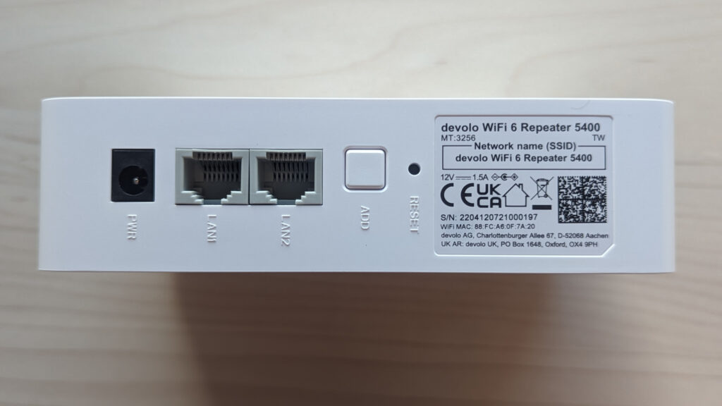 Abbild der vorhandenen Anschlüsse des Devolo WiFi 6 Repeater 5400
